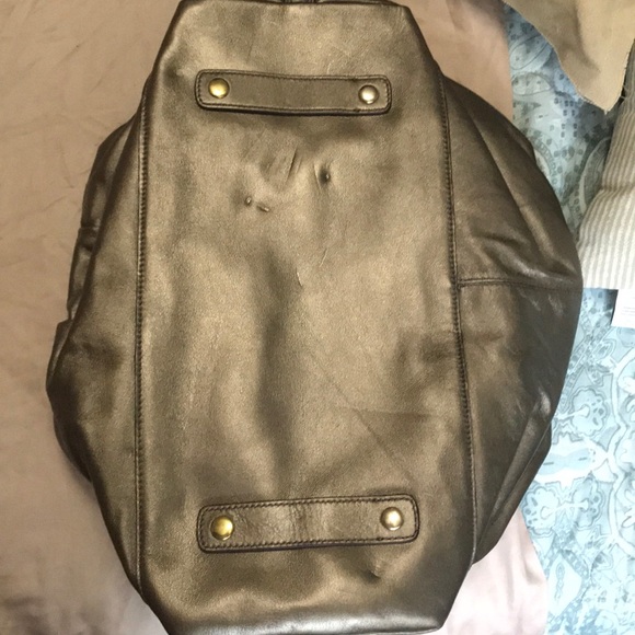 Brass coloured Ashley coach bag very cute - Picture 3 of 3